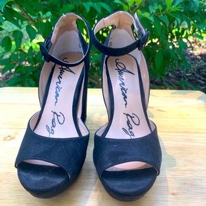 Black Basic platform heels.